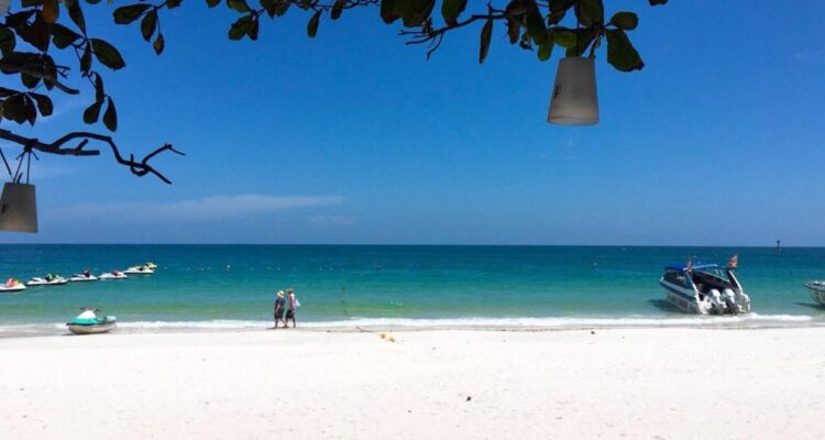 Hotel Ku at Sea Hotel Ku at Sea